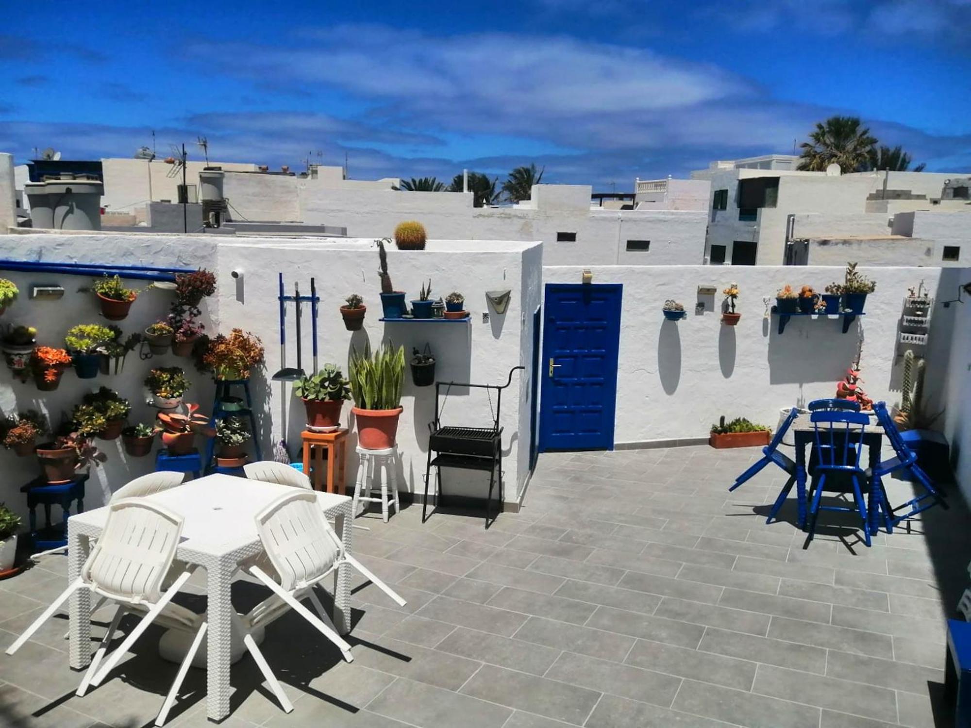 Вилла Cozy House In El Golfo + Terrace Экстерьер фото
