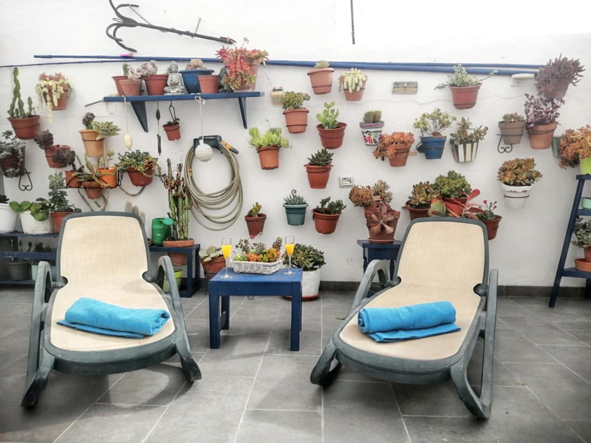 Вилла Cozy House In El Golfo + Terrace Экстерьер фото